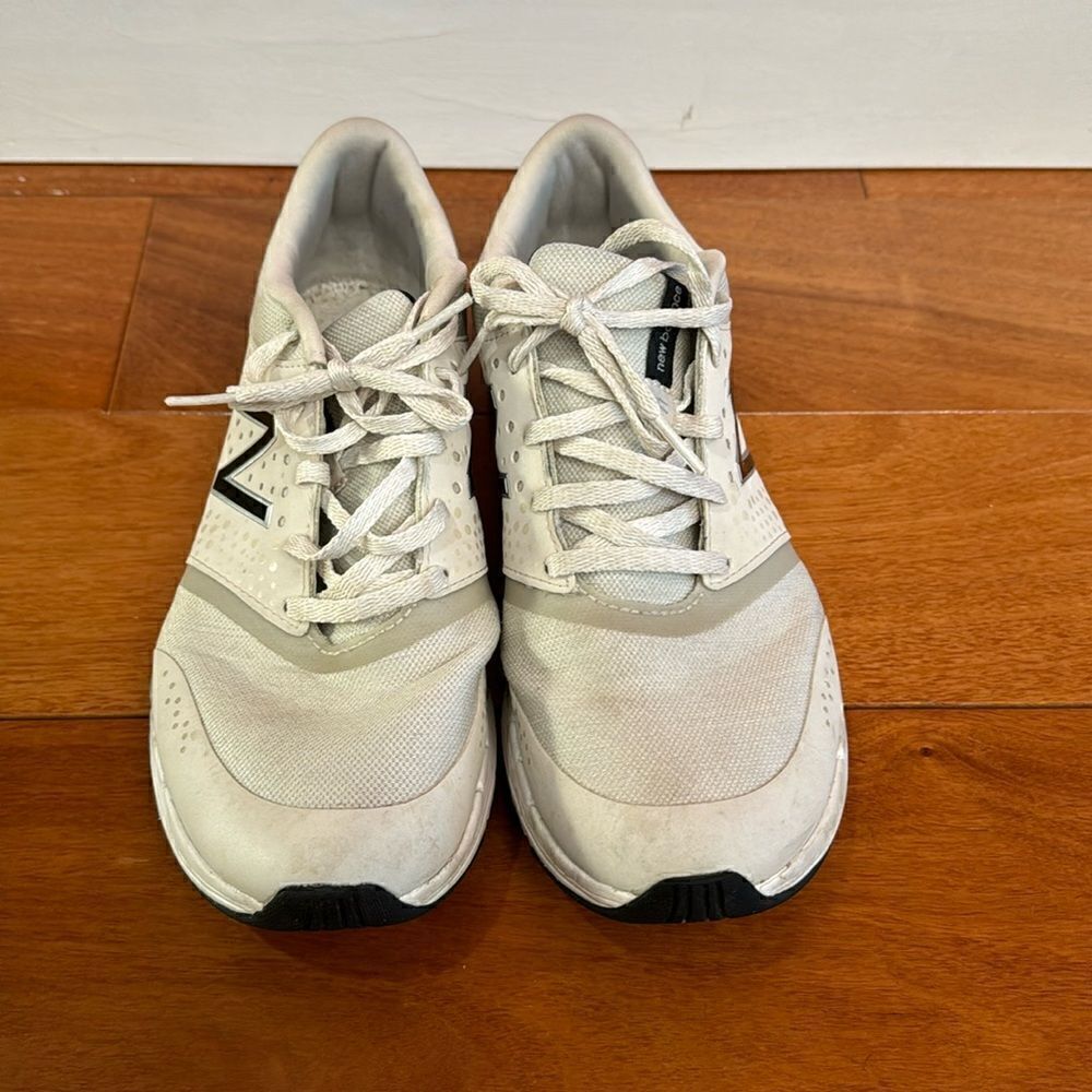 New Balance Light Gray/White Cush Running Shoes Women’s Size 8.5